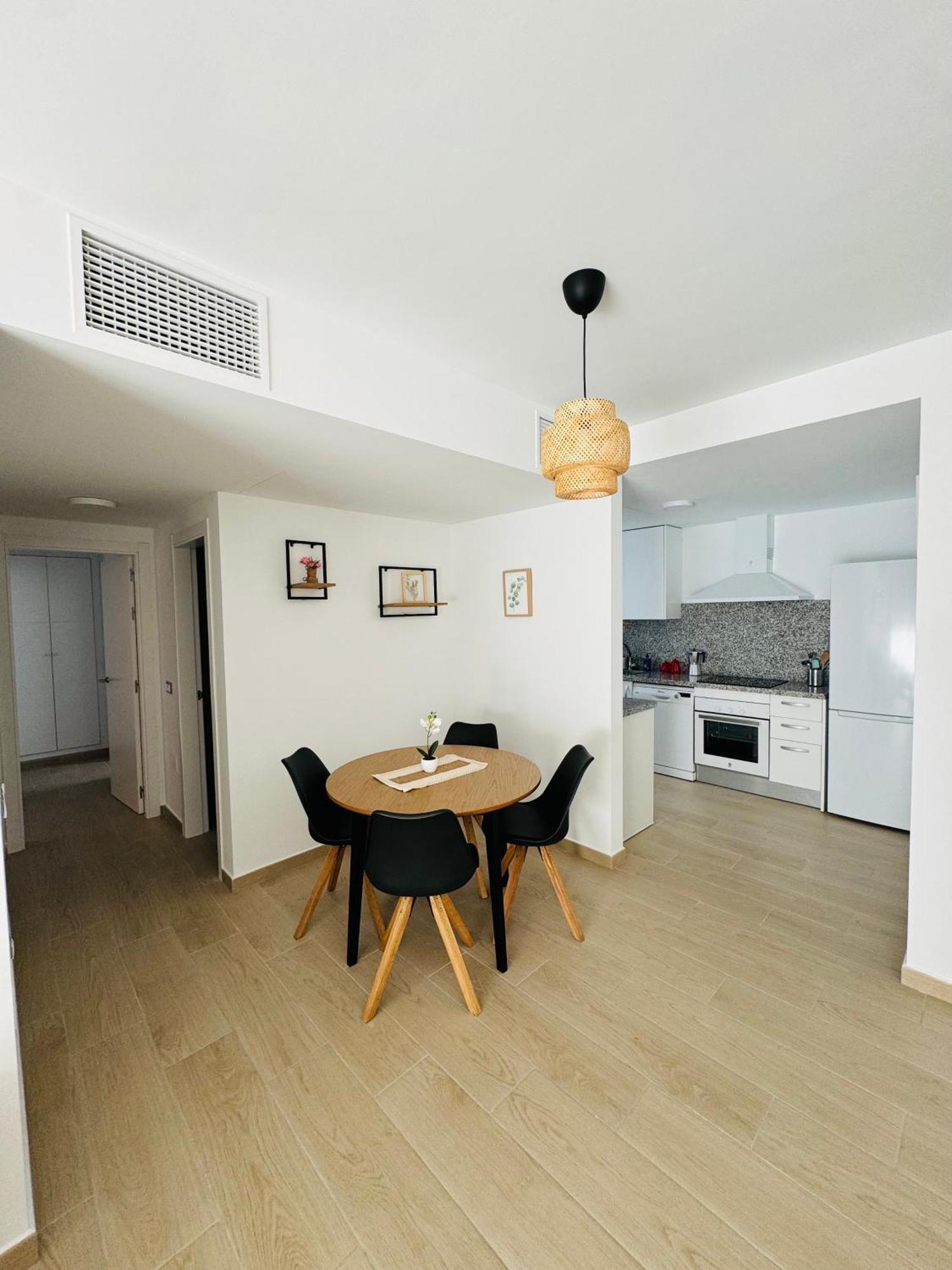 Parking Privado! Sol Y Mar Tu Hogar En La Costa Apartment Estepona Luaran gambar