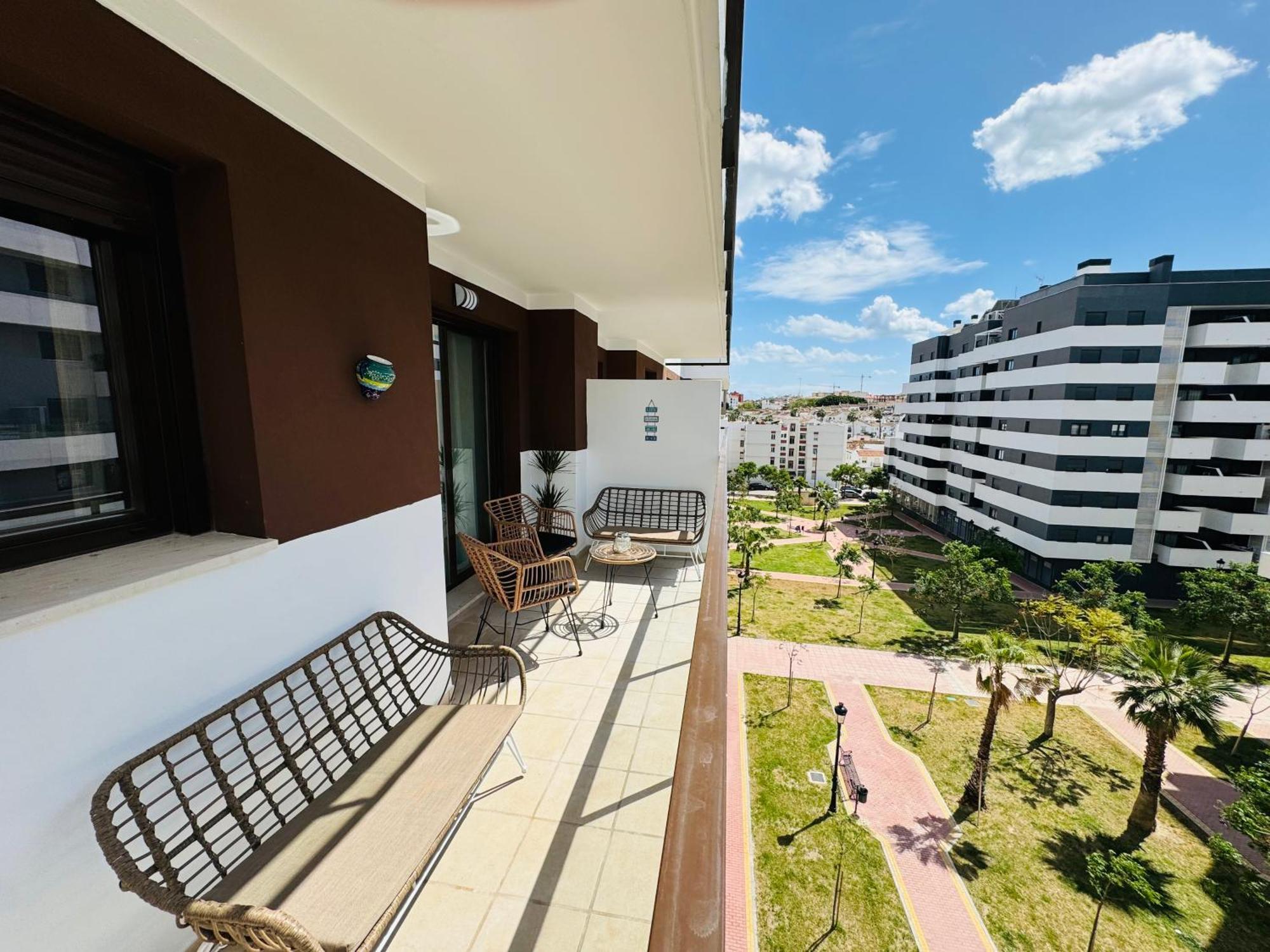 Parking Privado! Sol Y Mar Tu Hogar En La Costa Apartment Estepona Luaran gambar