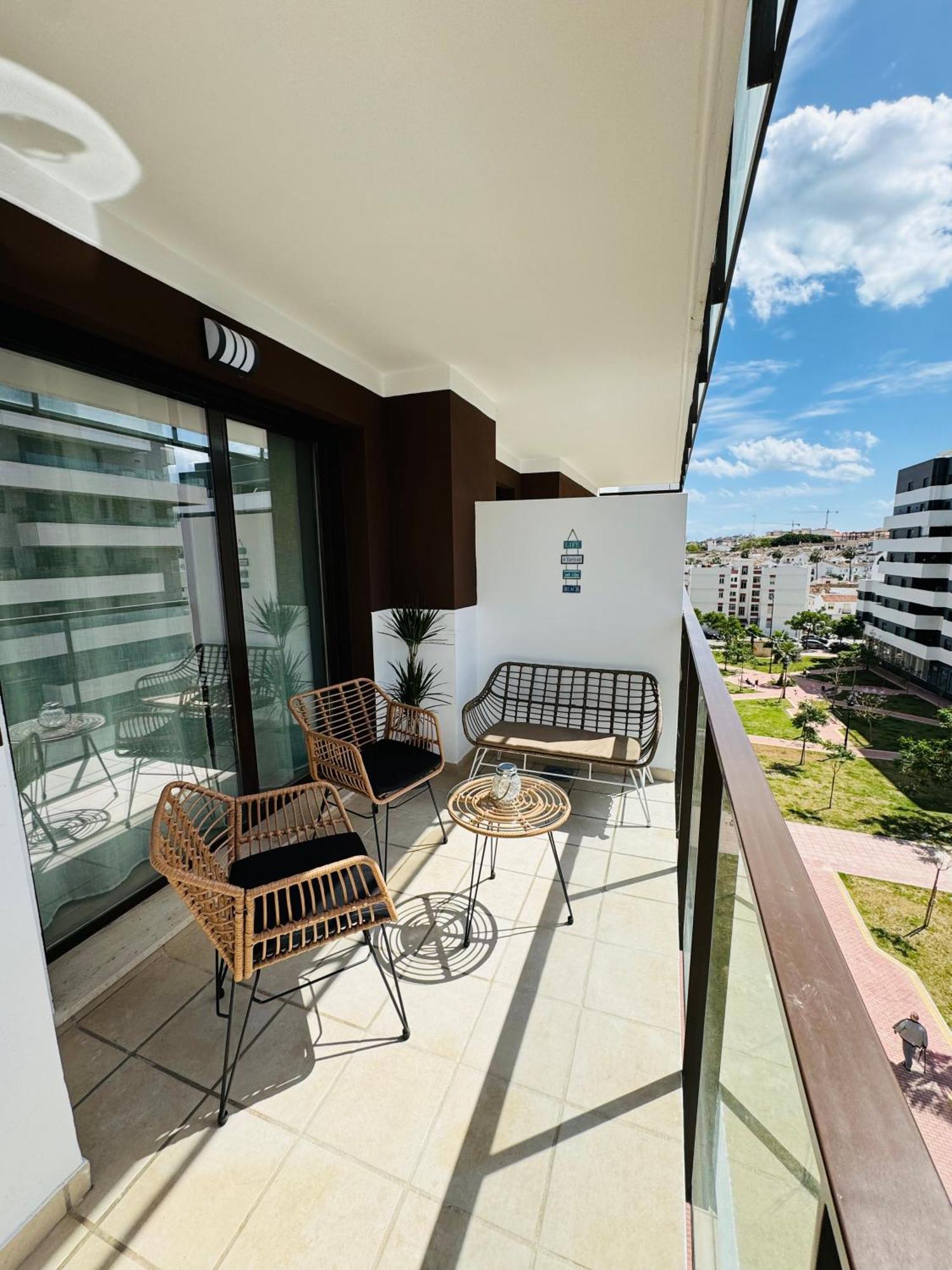 Parking Privado! Sol Y Mar Tu Hogar En La Costa Apartment Estepona Luaran gambar